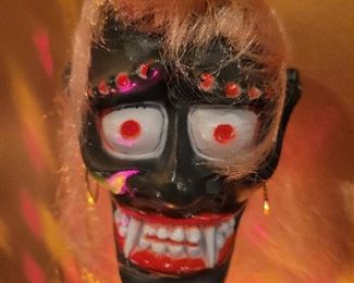 Orig NOS Shrunken Head as used in the 60s by Hot Rodders as danglers from the rear view mirror