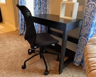Desk/chair