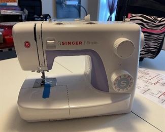 Singer Simple Sewing Machine