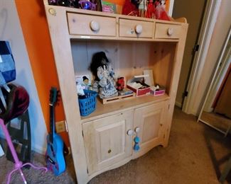 Bookcase/cabinet