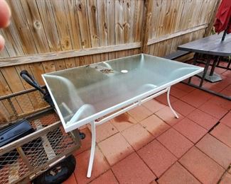 OutdoorTable