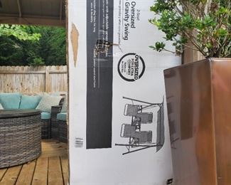 Zero Gravity Swing (NIB)