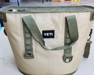 Yeti Hopper 40