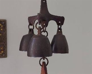 Vintage earthquake bells