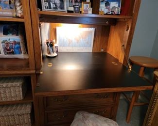 Desk 28.5" wide 31" deep