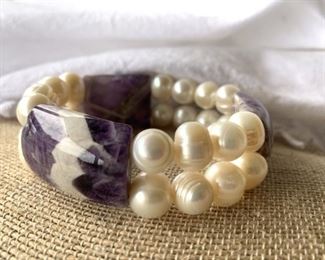 Large Freshwater Pearl and Polished Amethyst