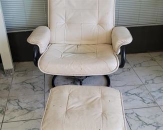 Mid Century Modern Reclining Lounge Chair & Ottoman