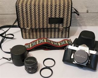 intage Honeywell Pentax 35mm Camera with Case and Accessories