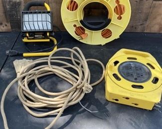 Lot of extension cables and a work light
