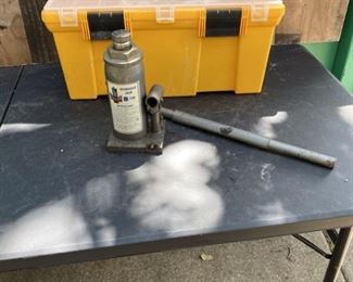 Lot with Toolbox and Hydraulic Jack