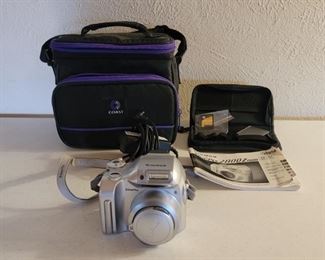 Fuji Finepix 2800 Zoom Digital Camera