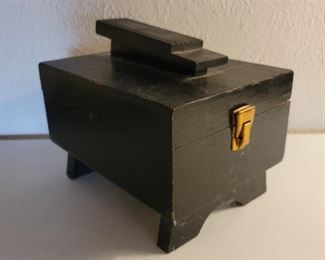 Ward’s Signature Electric Shoe Shine Machine