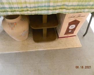 clock/vase