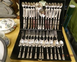 silverware set