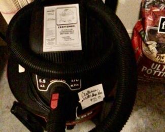 Craftsman  5.5 Horse Power Shop Vac