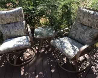 2 Patio Swivel Chairs with Cushions