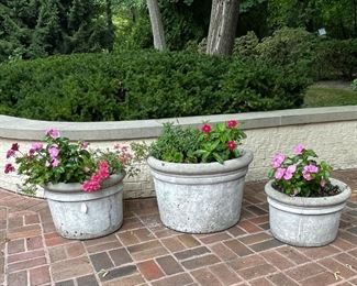 Concrete Garden Planters / Flower Pots