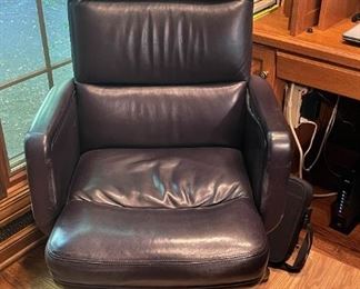 Desk / Office Chair with Casters