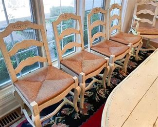 (view of the 4 side chairs)
