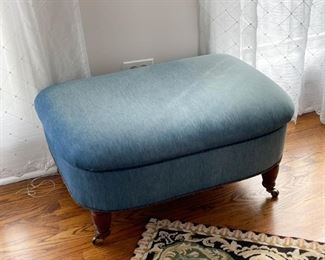 (view of ottoman)