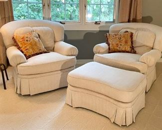 Pair of Skirted Armchairs with 1 Ottoman