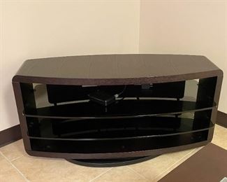 TV / Entertainment Stand