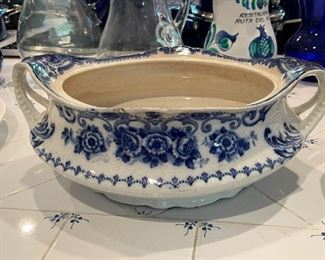 Urn Style Centerpiece Planter