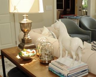 LIVING ROOM FURNISHINGS ETHAN ALLEN LAMP