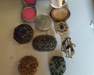 A few vintage miscellaneous pieces.