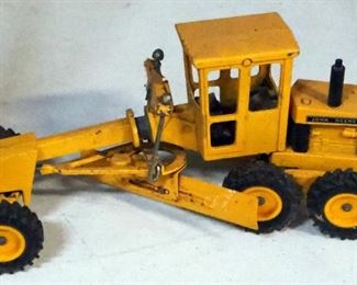 Nylint Toys Farm Trucks, Qty 2, One Missing Cage, And John Deere Grader 0390
