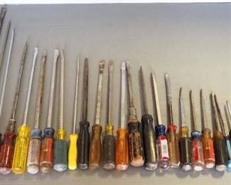Flat Head Screwdriver Collection, Various Lengths And Brands, Approx Qty 25
