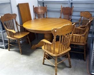 Solid Wood Pedestal 48" Diameter Dining Table, With Claw Feet And One Additional Leaf, 18" W, Includes 6 Dining Chairs, 43.5 H (2) And 38" H (4)
