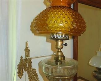 Vintage Cast Iron  Swing Arm Wall Mount Converted Electric Oil Lamp Holder with wall bracket