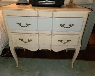 Nightstand/2 Drawer Dresser