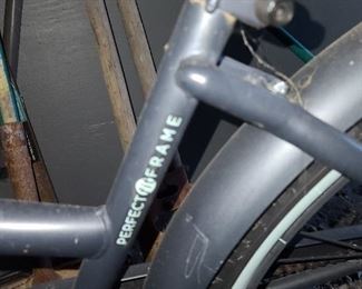 Huffy Perfect Fit Frame Cranbrook Bicycle