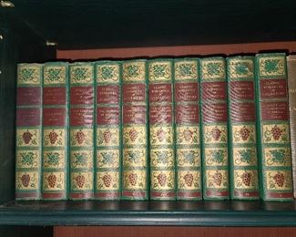 Library Contents (Book Sets, Volumes, Antique Books From the 1800s, Contemporary Books, Etc.)