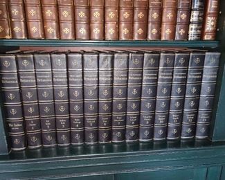 Library Contents (Book Sets, Volumes, Antique Books From the 1800s, Contemporary Books, Etc.)