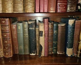 Library Contents (Book Sets, Volumes, Antique Books From the 1800s, Contemporary Books, Etc.)