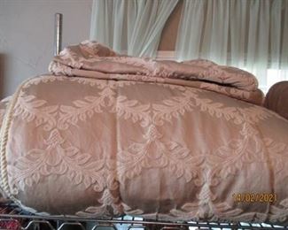 King Comforter w/ shams 