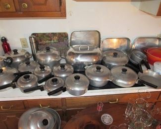 19 pieces of Magnalite