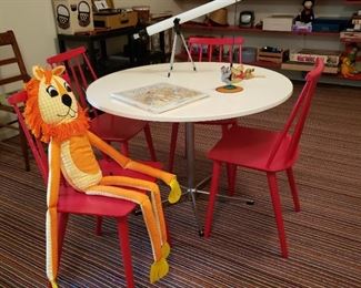 Gern Mobelfabrik pedestal table with four red painted wooden chairs and of course the "Lion"