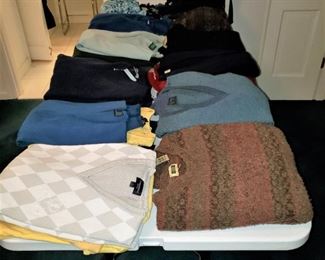 Men's sweater's, size large