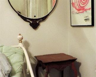 ROUND MIRROR AND END TABLE