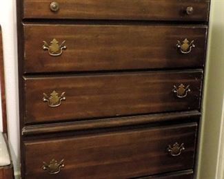 CHEST OF DRAWERS