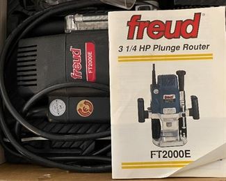 Freud 3 1/4" Plunge Router
