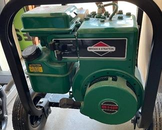 Coleman Powermate Briggs & Stratton Generator