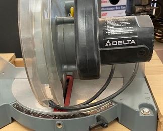 Delta 8 1/4" Compound Mitre Saw