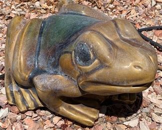 Yard Art Ribbit!