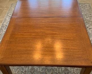 Mission Style Dining Table w Leaf and 6 Chairs (Excellent Condition)