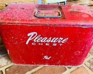 Vintage Pleasure Chest Pal 
Ice Chest